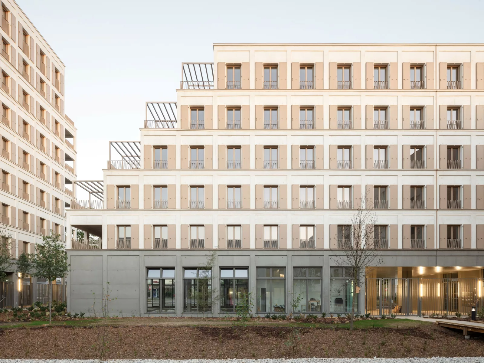99 logements et commerces, Courcouronnes